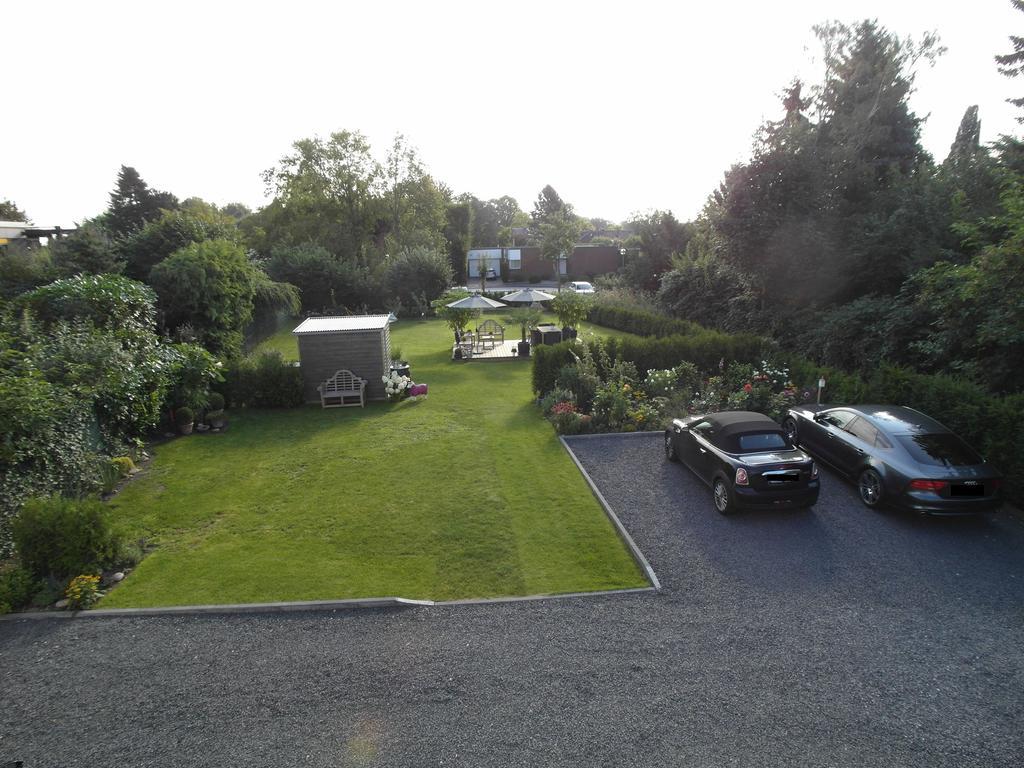 Bed & Breakfast Meerbusch Exterior foto